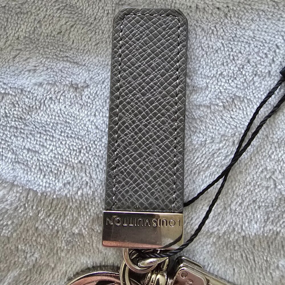 Louis Vuitton Leather Silver Taiga Keychain Bag Charm Pendant - Picture 4 of 5